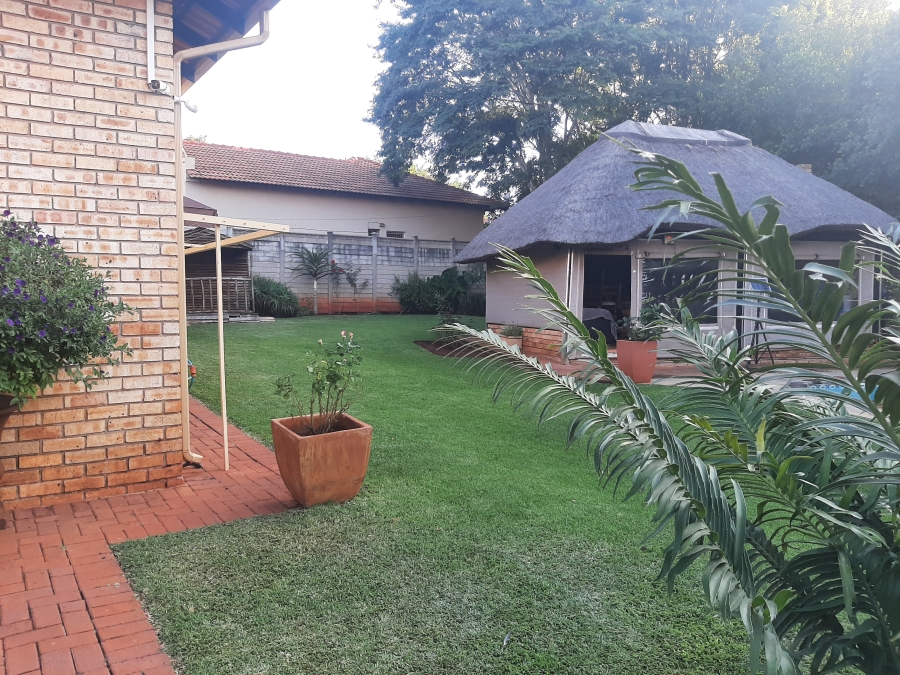 3 Bedroom Property for Sale in Safari Gardens North West
